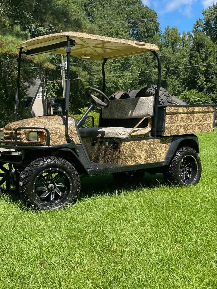 2016 E-Z-GO Gas Workhorse Golf Cart for Sale - Image 4