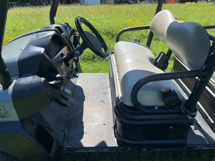 2018 Club Car Carryall 1700D Utility Cart for Sale - Image 4