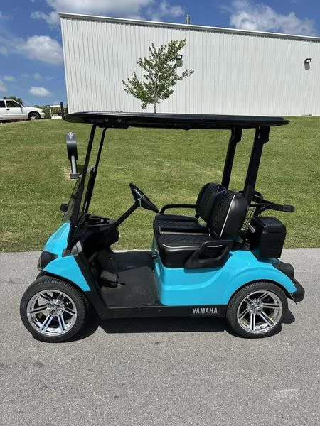 2021 Yamaha Drive2 EFI Quietech Gas Tiffany Blue Edition - Image 2