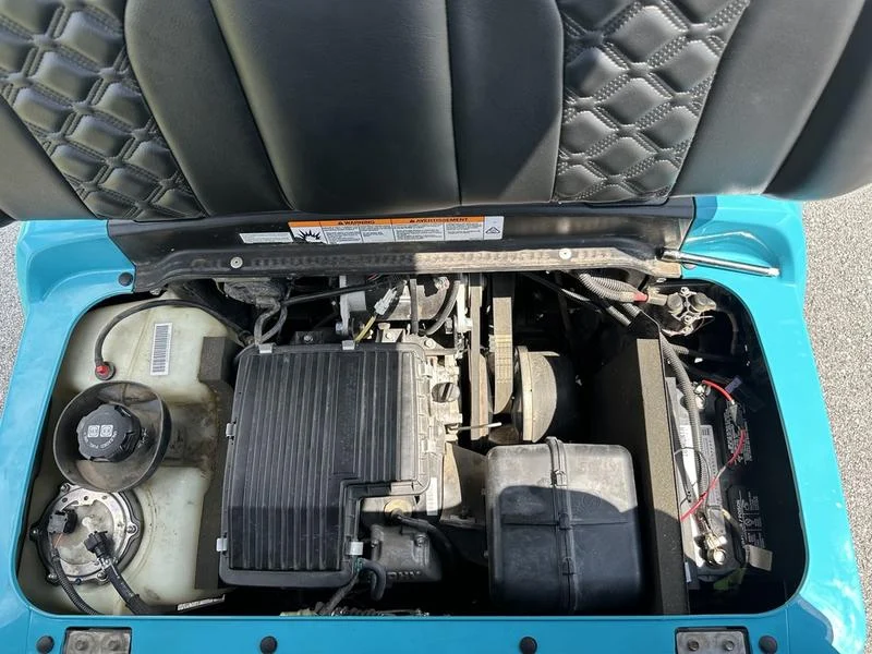 2021 Yamaha Drive2 EFI Quietech Gas Tiffany Blue Edition - Image 5