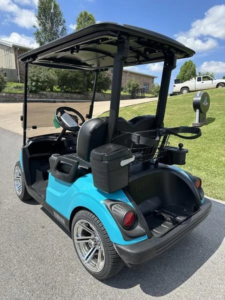 2021 Yamaha Drive2 EFI Quietech Gas Tiffany Blue Edition - Image 6