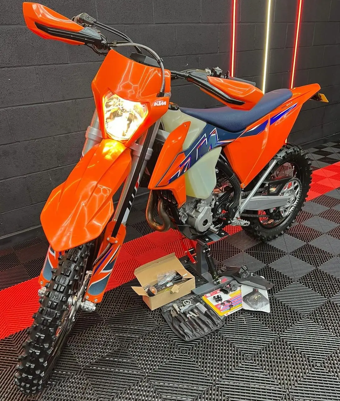 2022 KTM EXC-F 350 Enduro 12V For Sale - Image 10