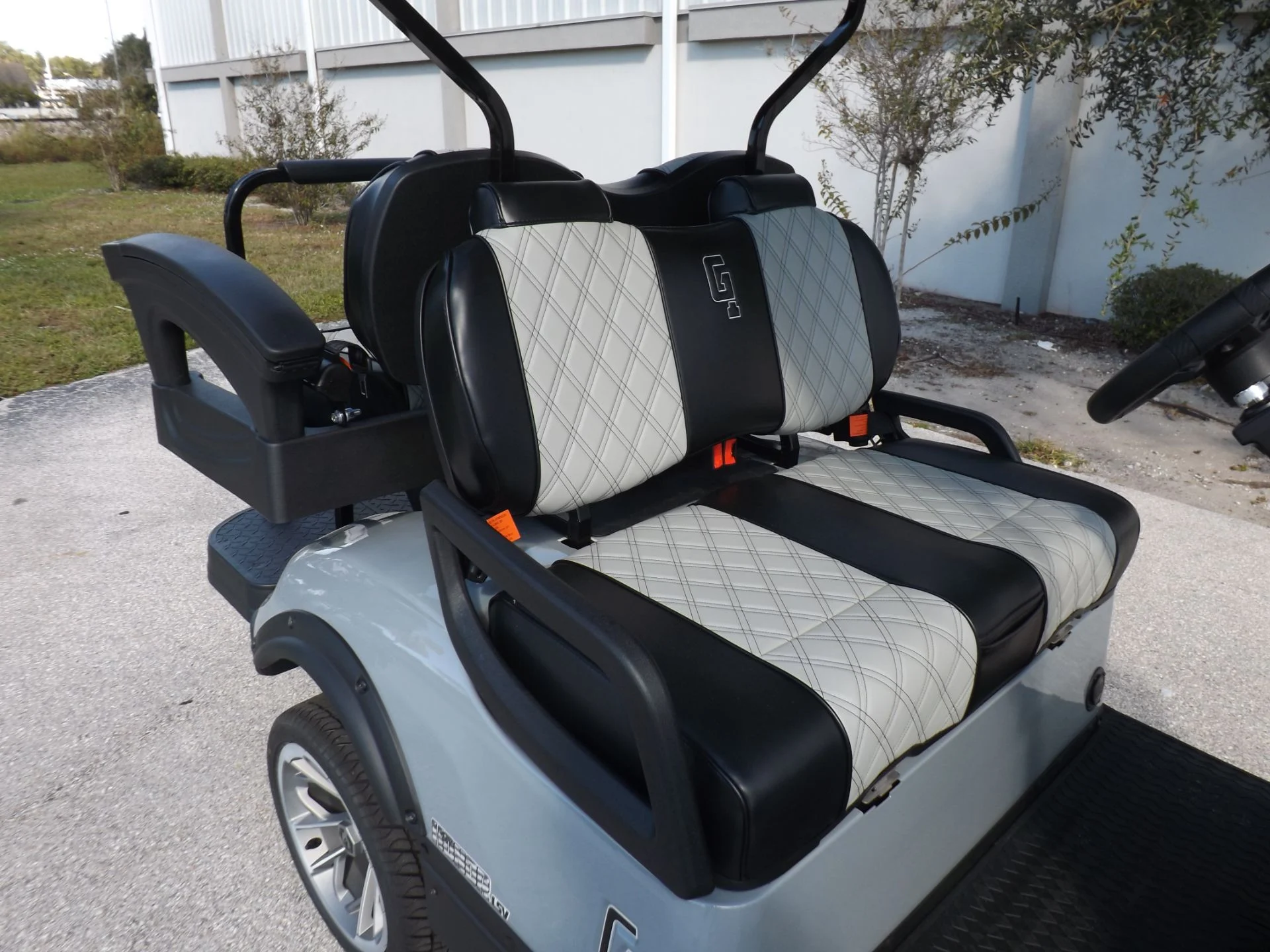 2023 HONOR LSV 2+2 G1 Lifted Lithium Golf Cart for Sale - Image 12