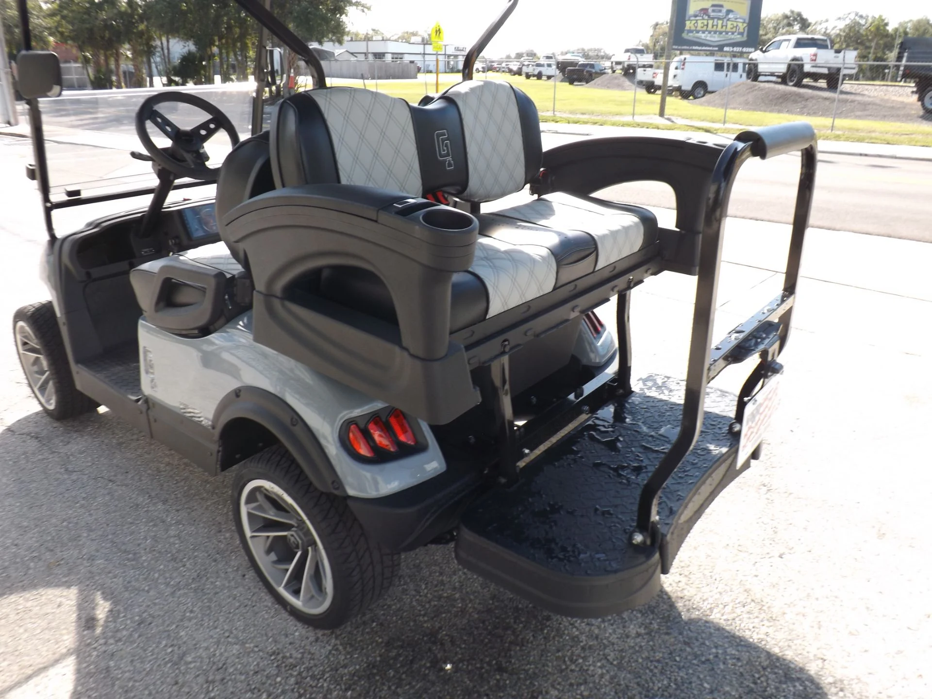 2023 HONOR LSV 2+2 G1 Lifted Lithium Golf Cart for Sale - Image 16