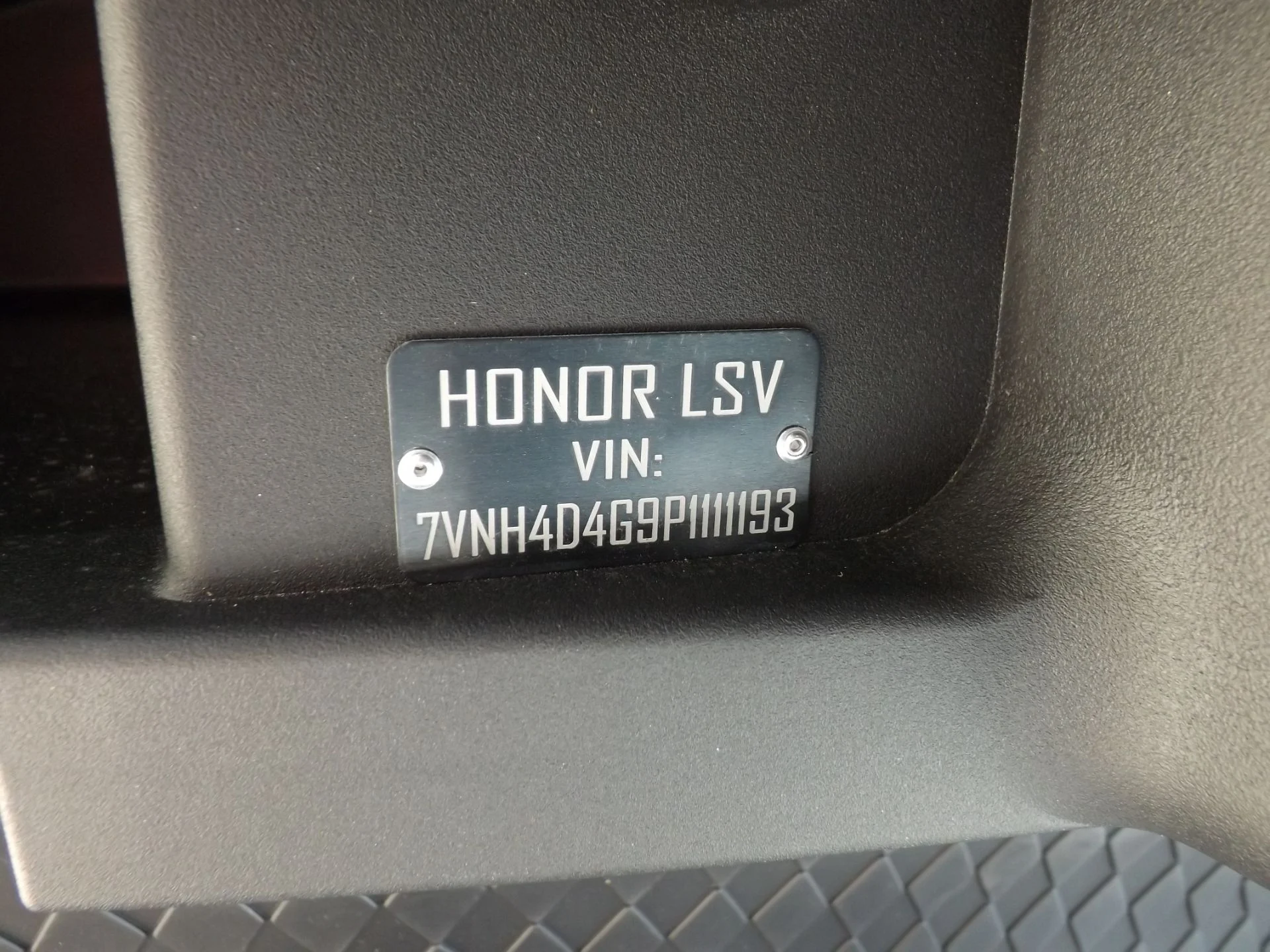 2023 HONOR LSV 2+2 G1 Lifted Lithium Golf Cart for Sale - Image 21