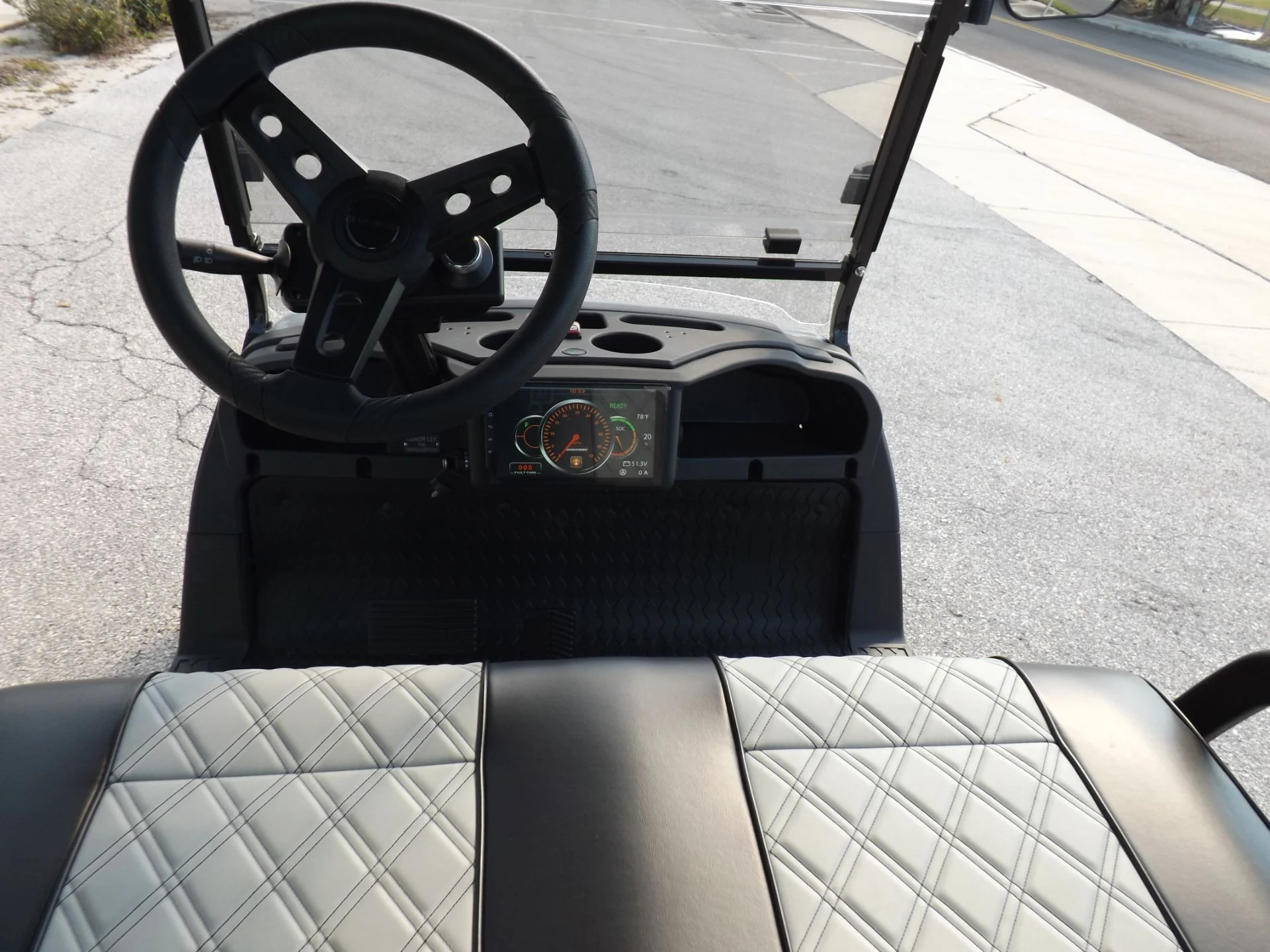 2023 HONOR LSV 2+2 G1 Lifted Lithium Golf Cart for Sale - Image 6