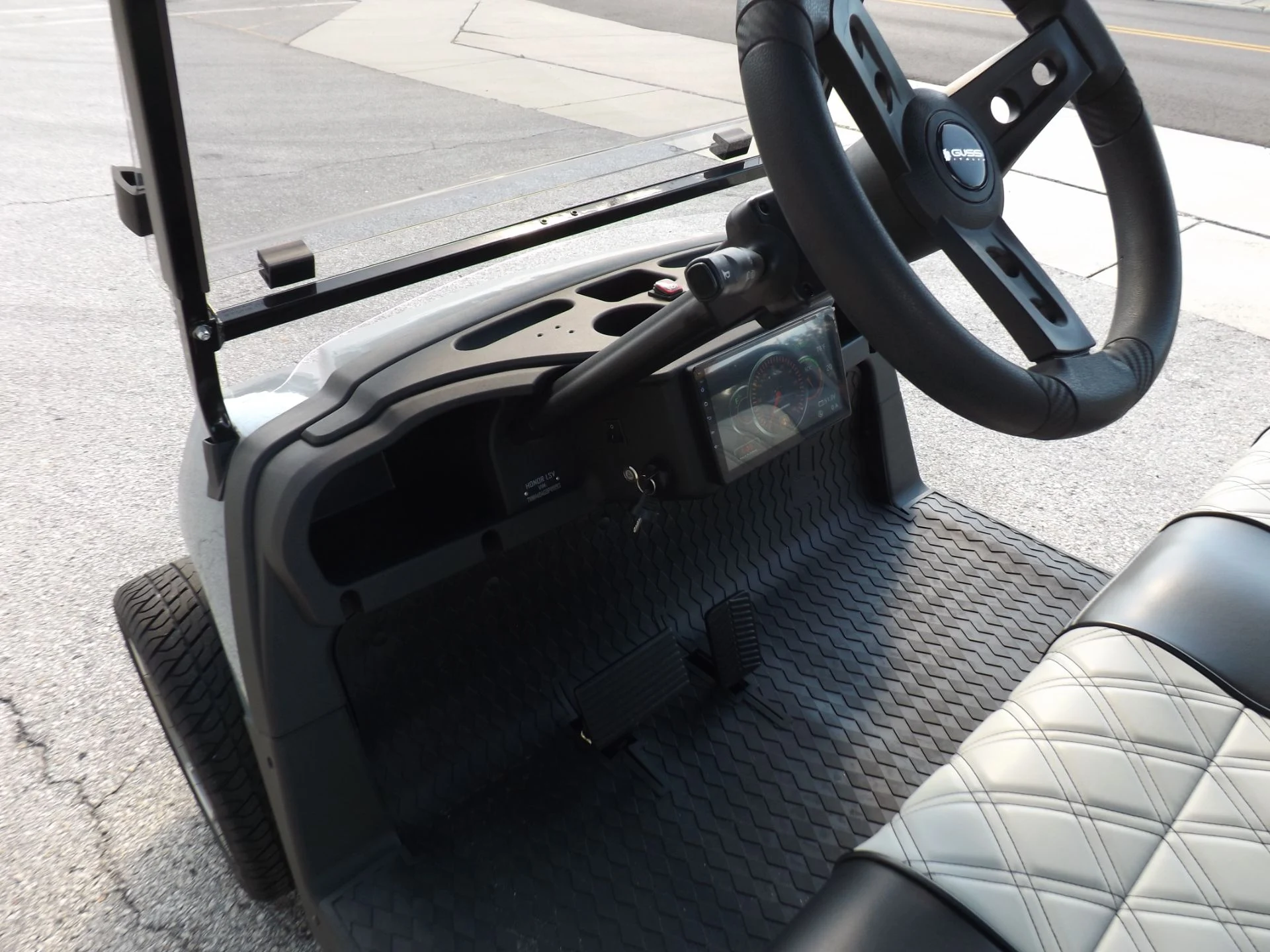 2023 HONOR LSV 2+2 G1 Lifted Lithium Golf Cart for Sale - Image 7