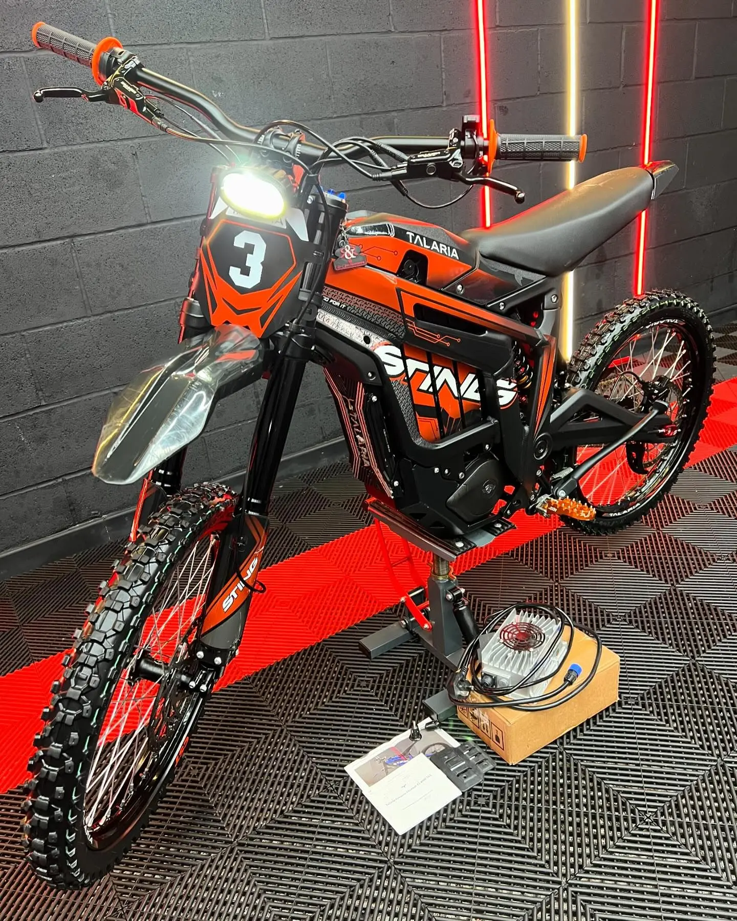 2023 Talaria Sting R Orange 72V For Sale - Image 6