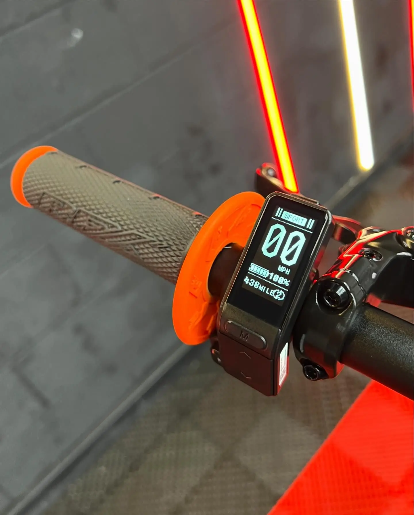 2023 Talaria Sting R Orange 72V For Sale - Image 2