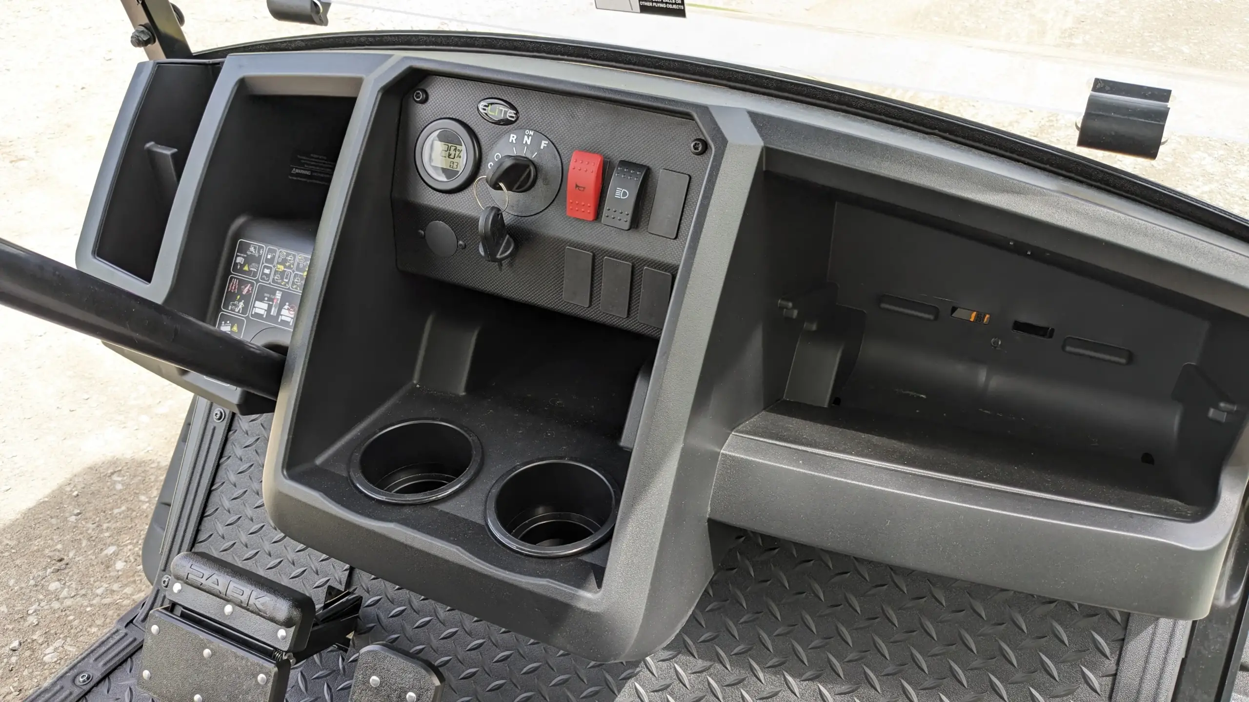 2024 Cushman Hauler 800X ELiTE Lithium Electric for Sale - Image 3