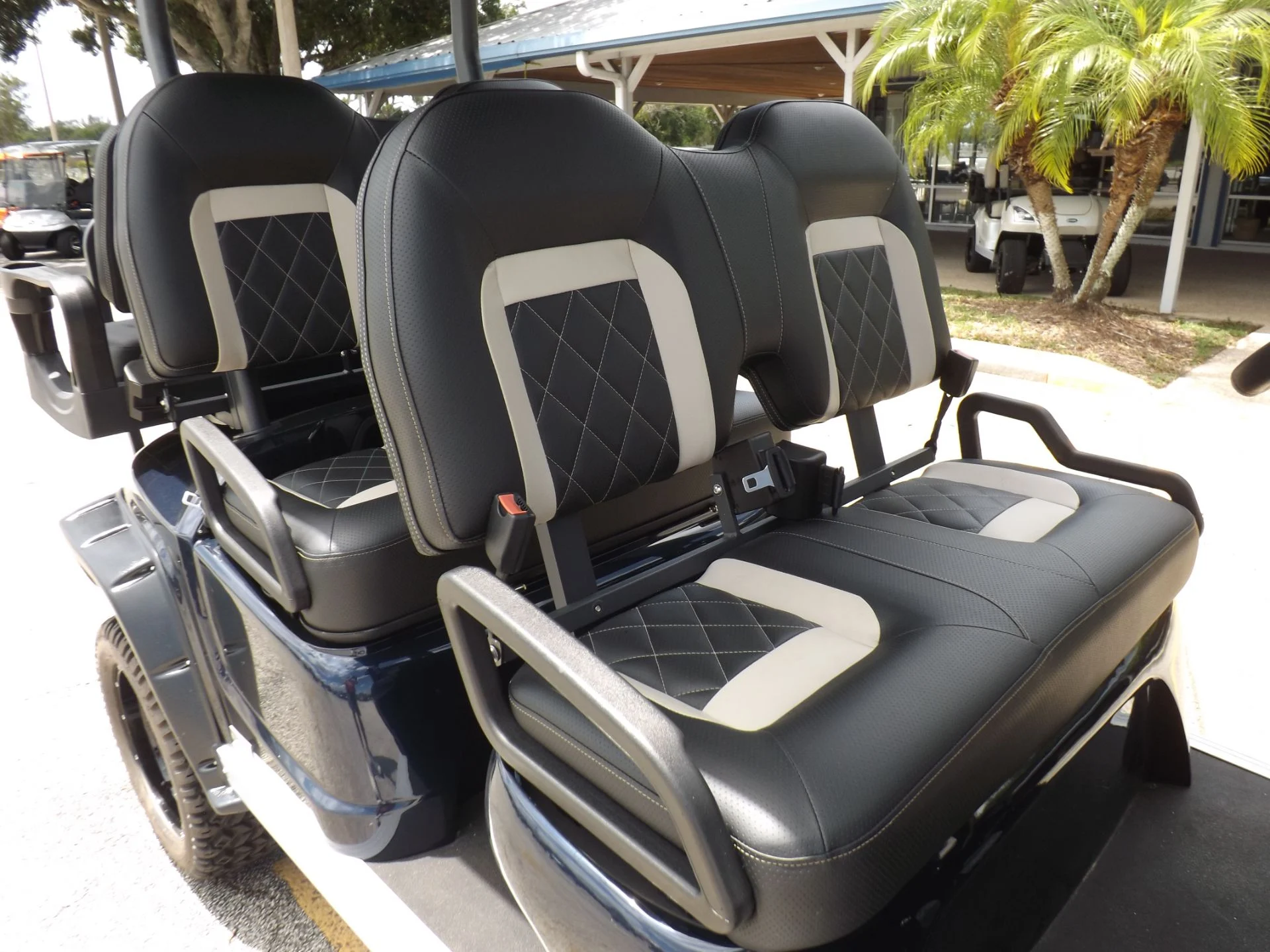 2024 Star EV SIRIUS 4+2 Lifted Lithium Golf Cart for Sale - Image 11