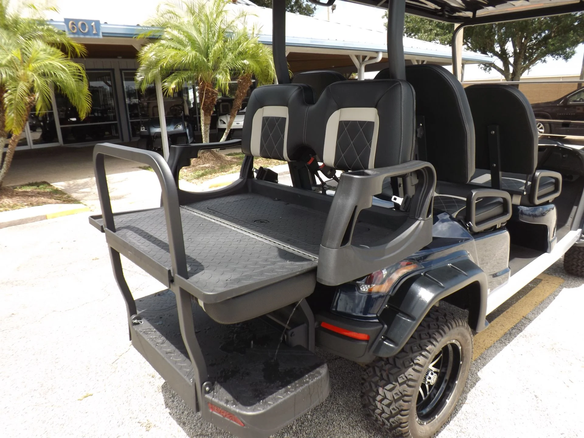 2024 Star EV SIRIUS 4+2 Lifted Lithium Golf Cart for Sale - Image 15