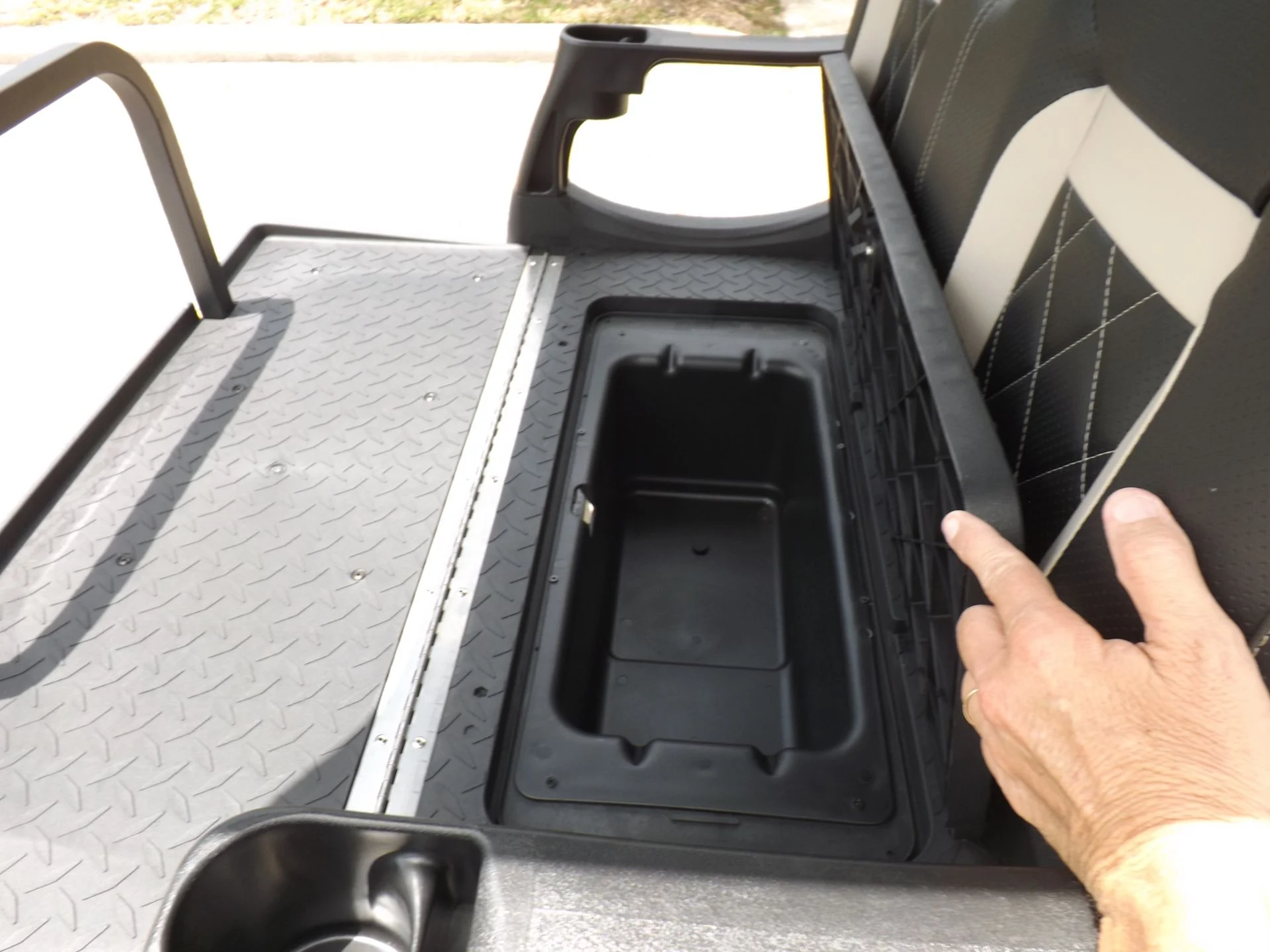 2024 Star EV SIRIUS 4+2 Lifted Lithium Golf Cart for Sale - Image 16