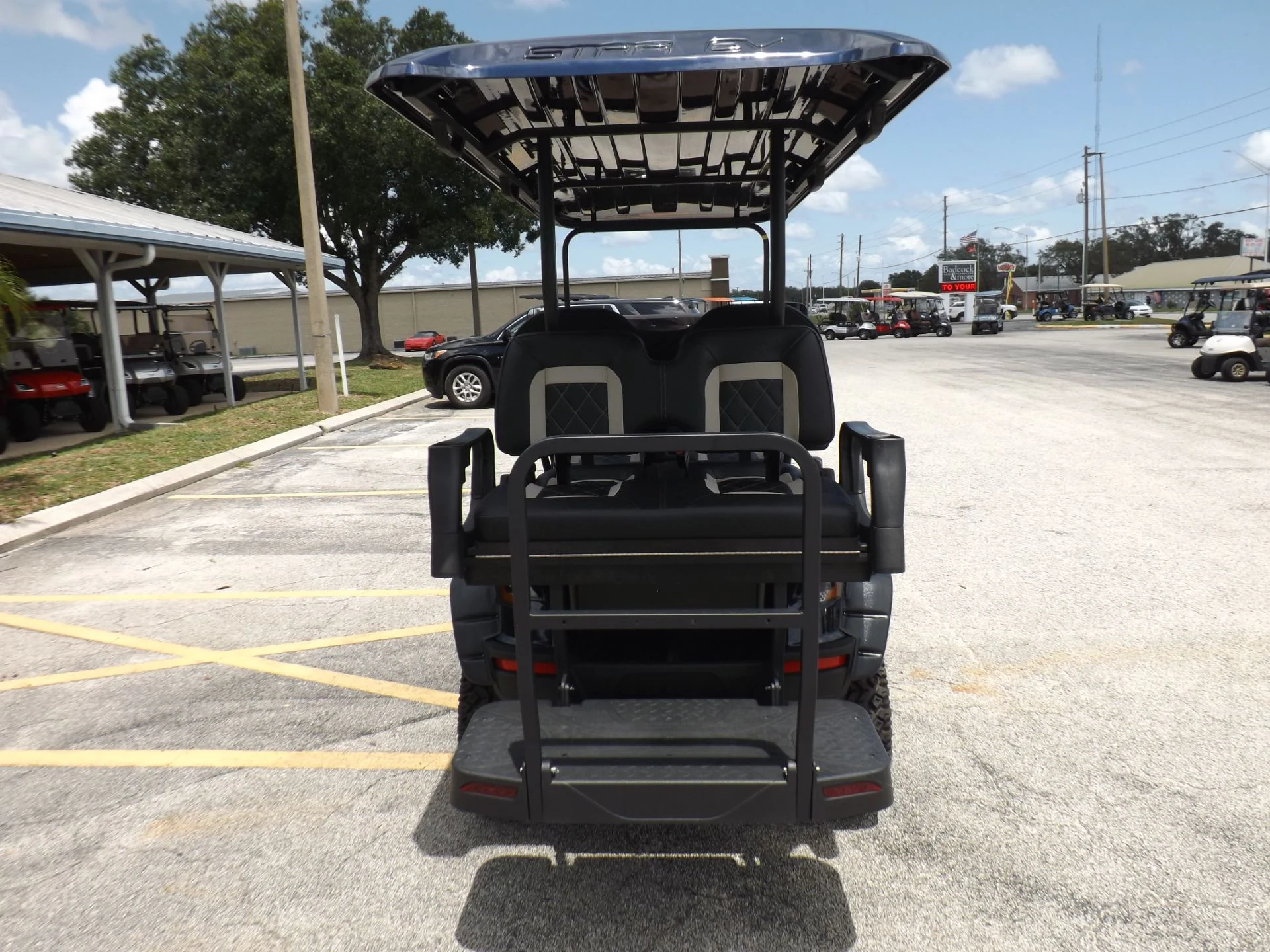 2024 Star EV SIRIUS 4+2 Lifted Lithium Golf Cart for Sale - Image 4