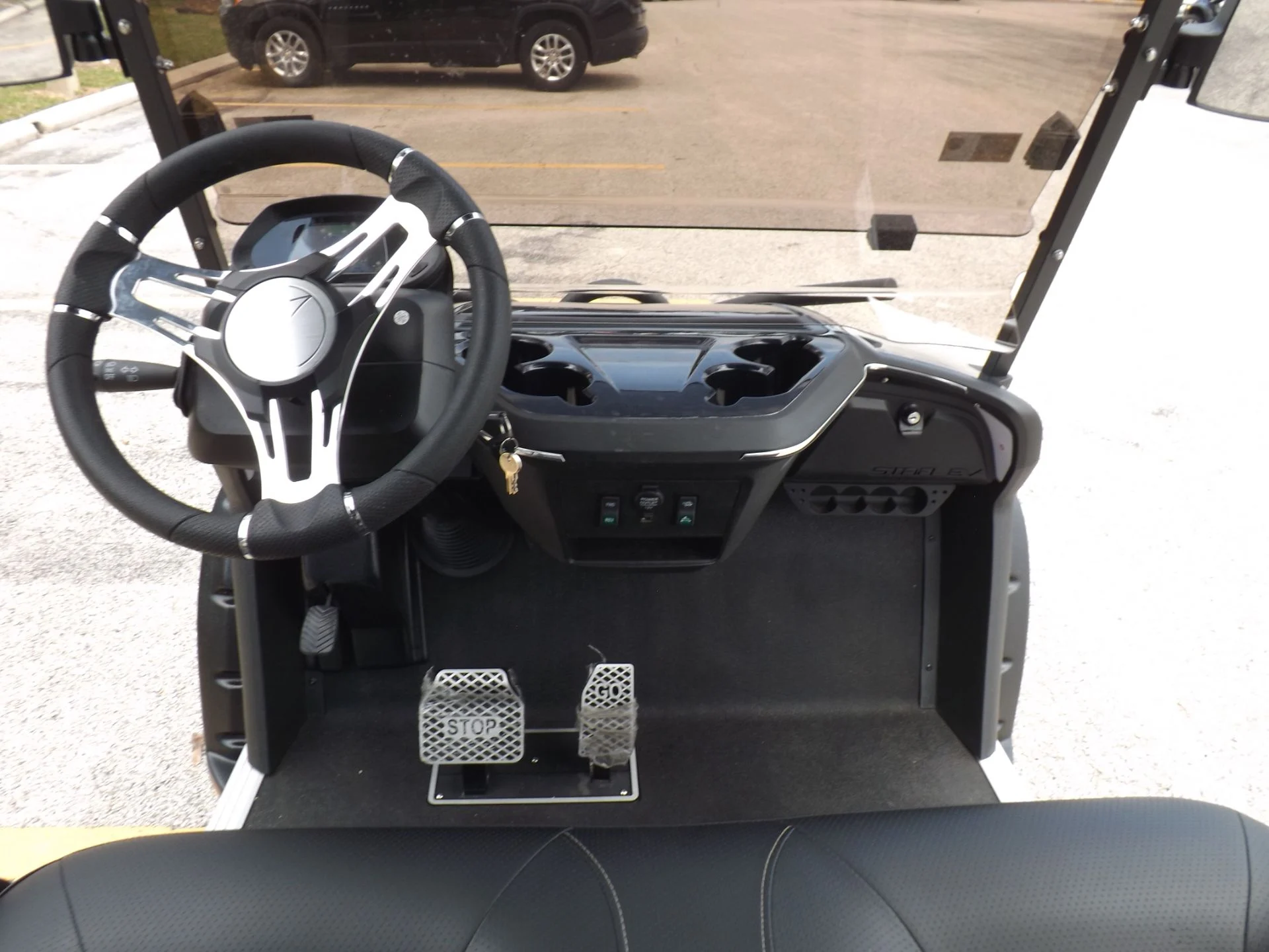 2024 Star EV SIRIUS 4+2 Lifted Lithium Golf Cart for Sale - Image 5