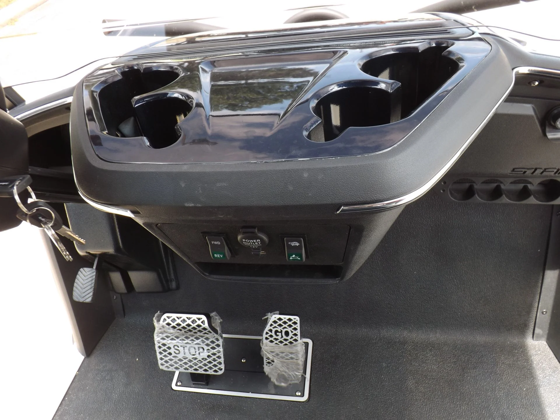 2024 Star EV SIRIUS 4+2 Lifted Lithium Golf Cart for Sale - Image 10