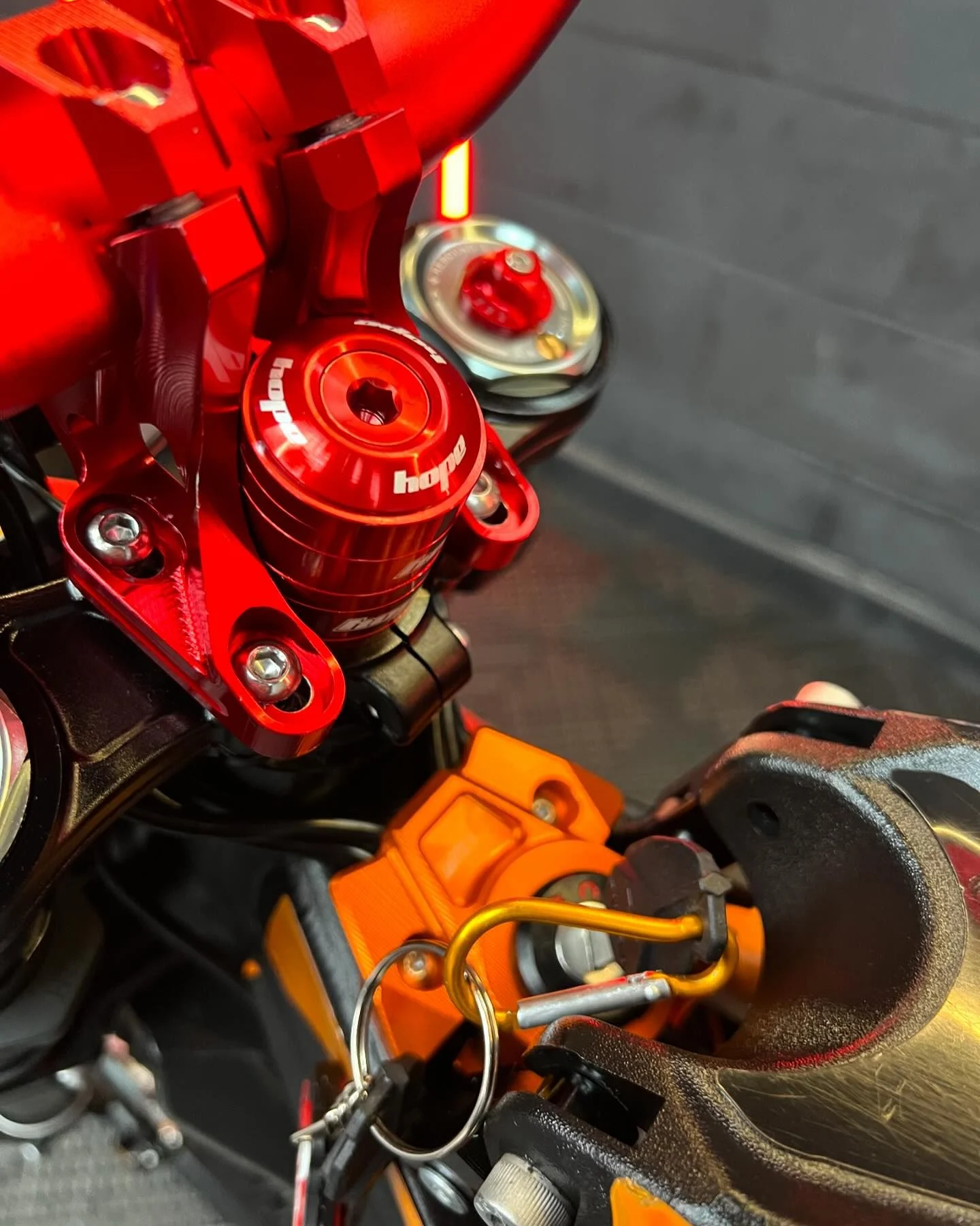 2024 Talaria Sting R 72V 45AH for Sale - Image 18