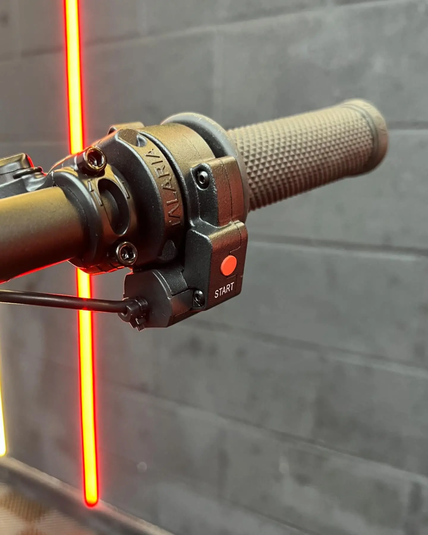 2024 Talaria Sting R Blue 60V For Sale - Image 3