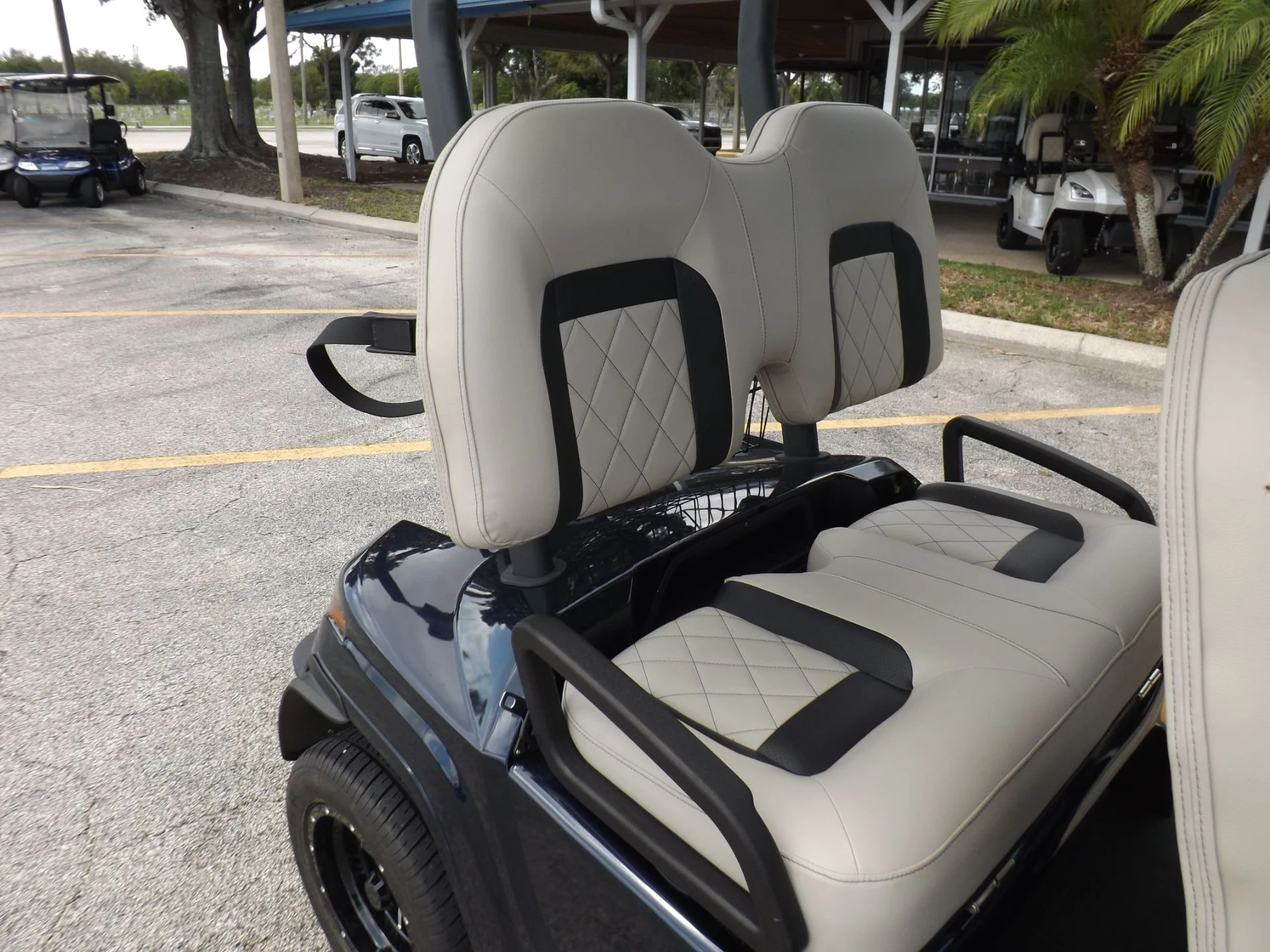 Black 2024 Star EV SIRIUS 4 Forward Lithium Golf Cart for Sale - Image 12