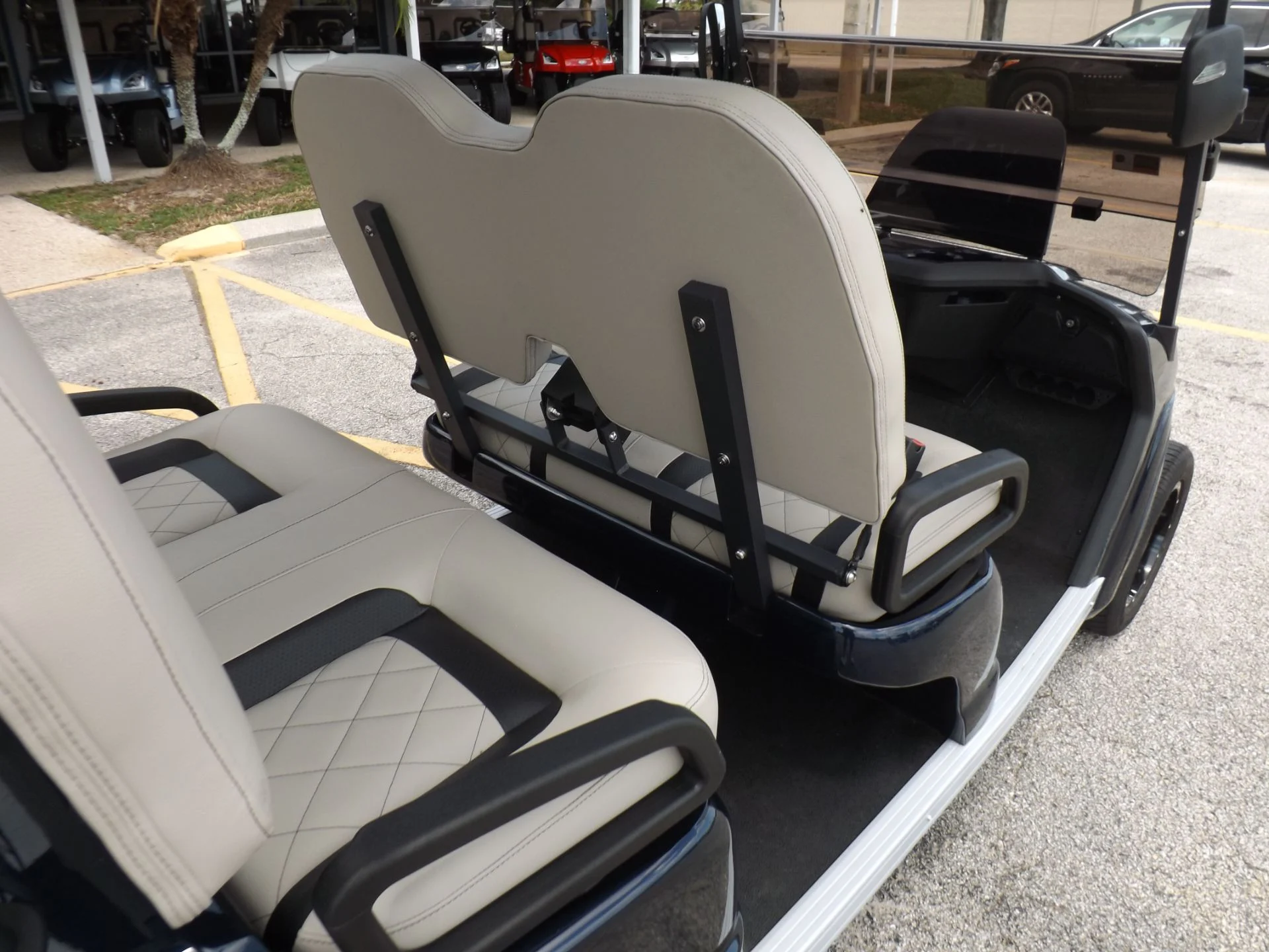 Black 2024 Star EV SIRIUS 4 Forward Lithium Golf Cart for Sale - Image 13