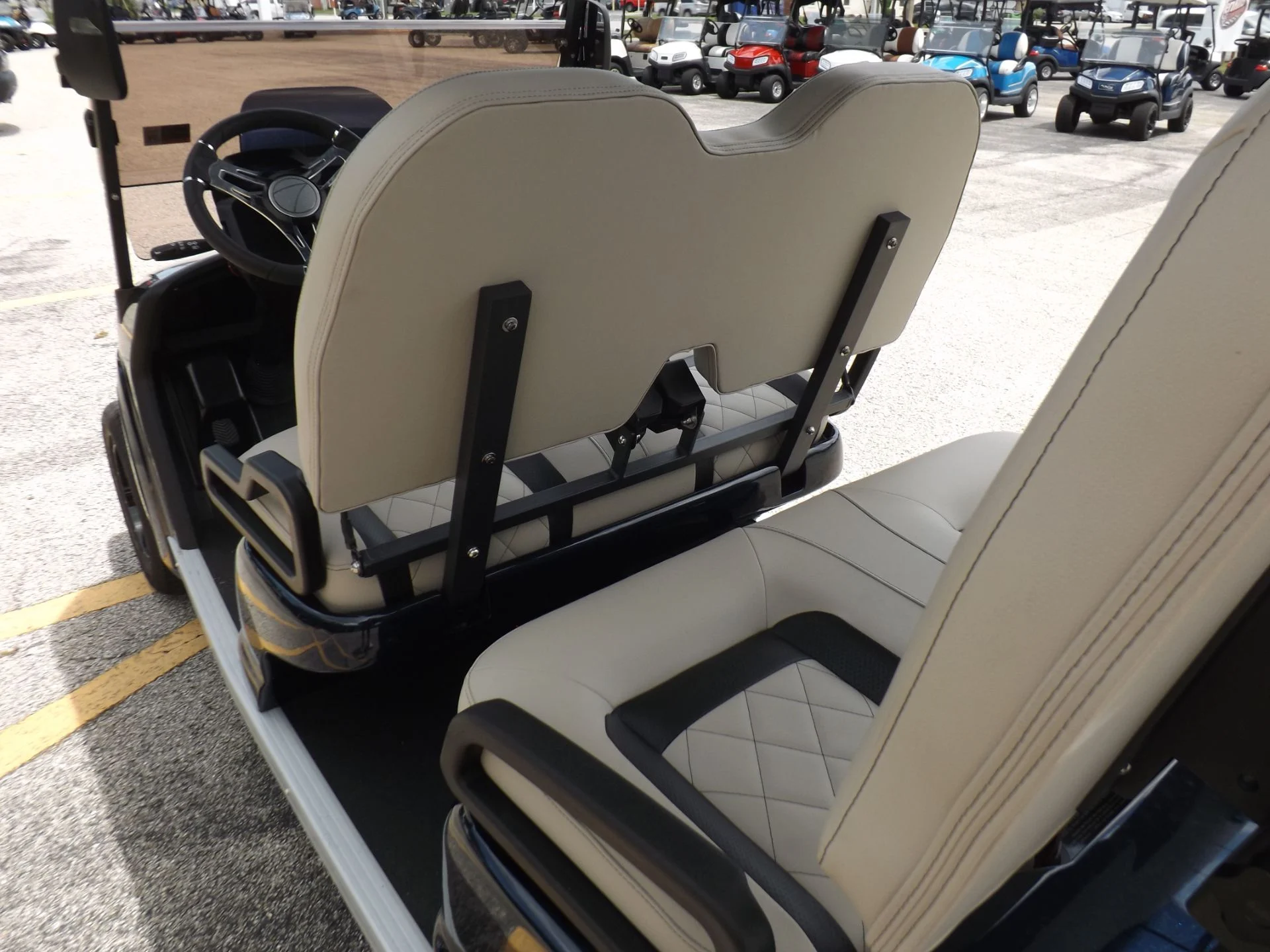 Black 2024 Star EV SIRIUS 4 Forward Lithium Golf Cart for Sale - Image 16