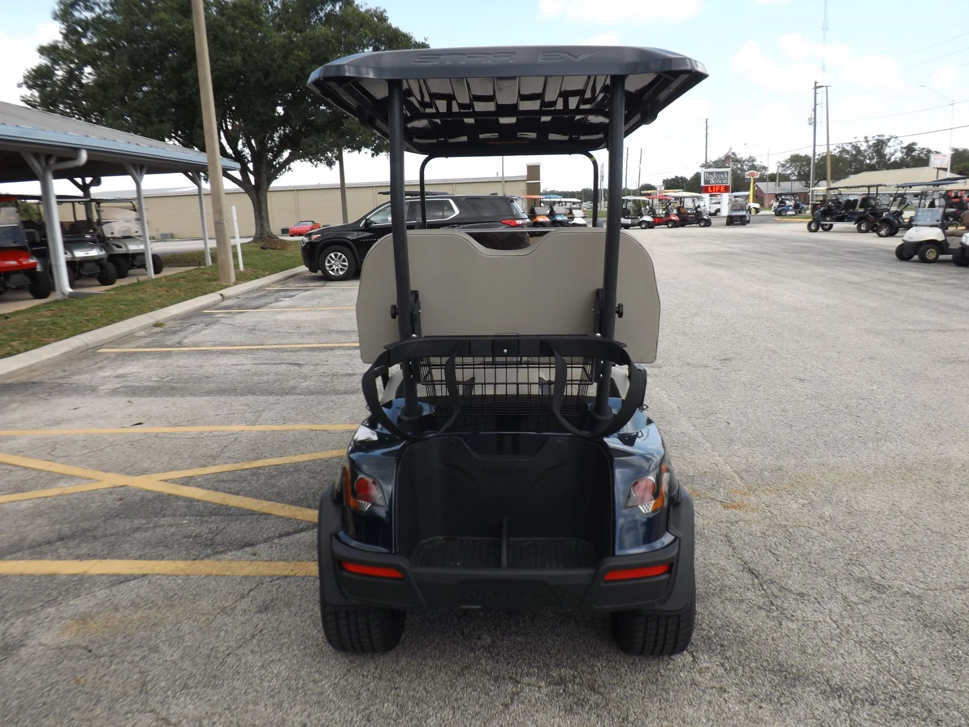 Black 2024 Star EV SIRIUS 4 Forward Lithium Golf Cart for Sale - Image 4