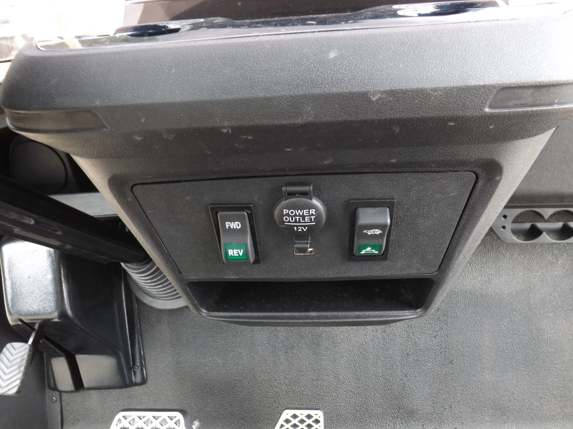 Black 2024 Star EV SIRIUS 4 Forward Lithium Golf Cart for Sale - Image 8