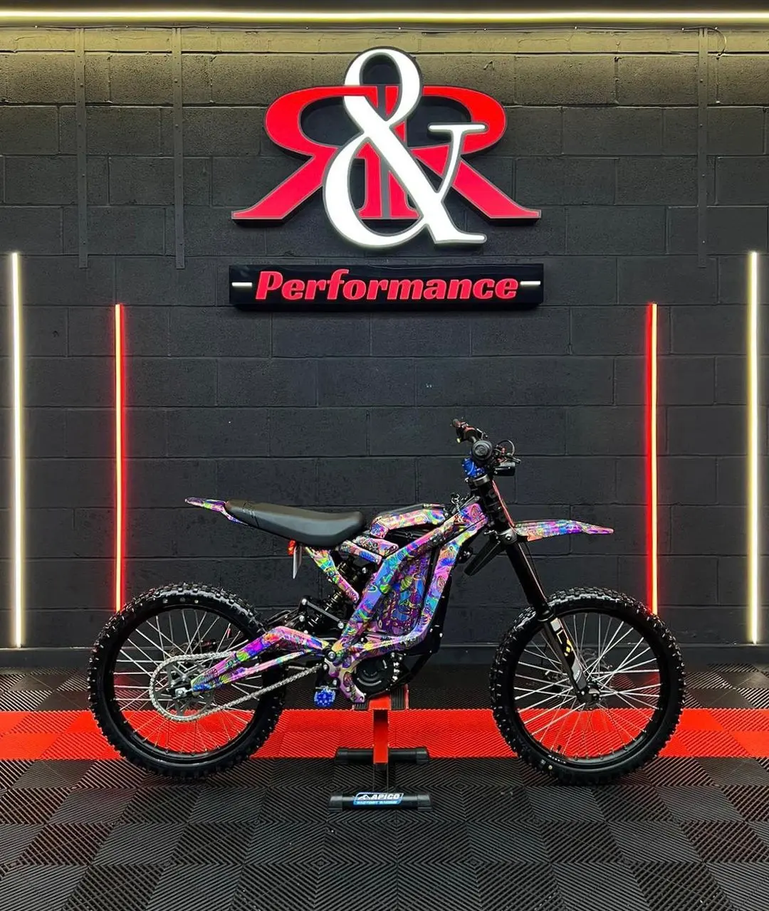 Custom French Lilac 2023 Surron LBX 60V For Sale - Image 5