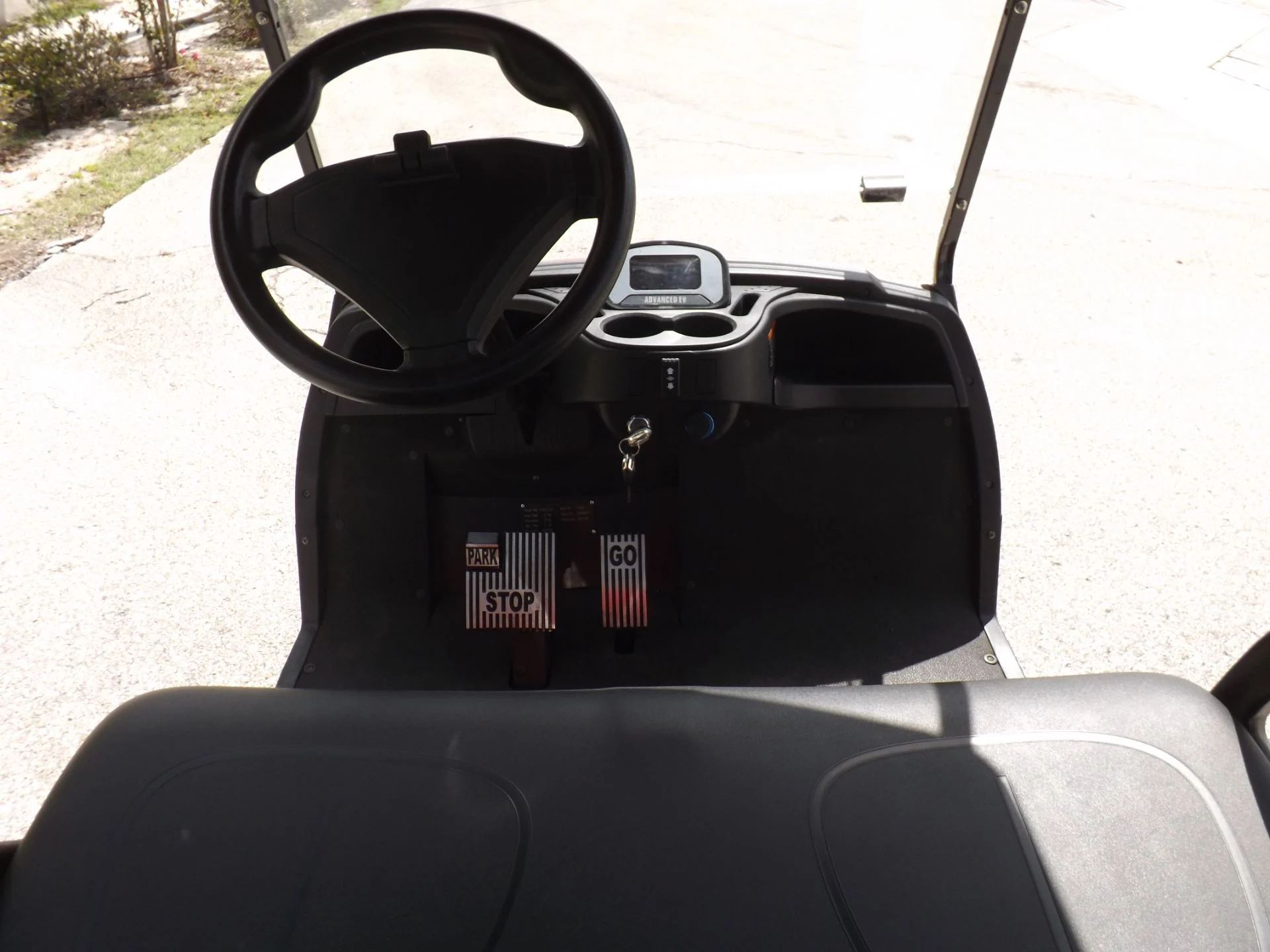 Merlot 2022 Advanced EV AEV 2 Golf Cart for Sale - Image 6
