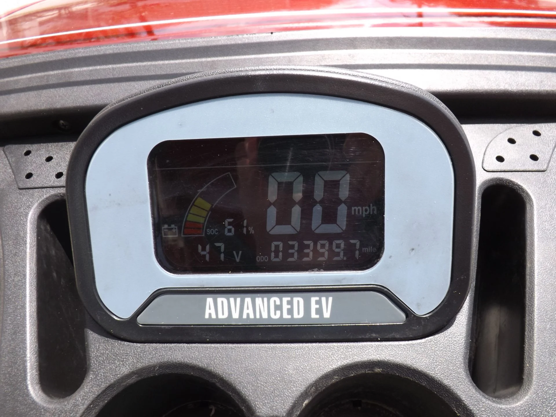 Merlot 2022 Advanced EV AEV 2 Golf Cart for Sale - Image 10