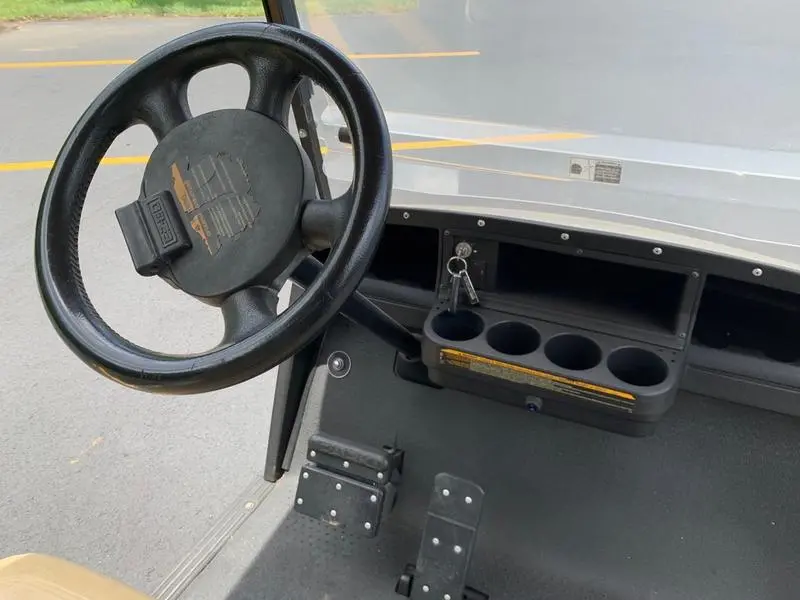 2016 E-Z-GO Freedom TXT Golf Cart For Sale - Image 6