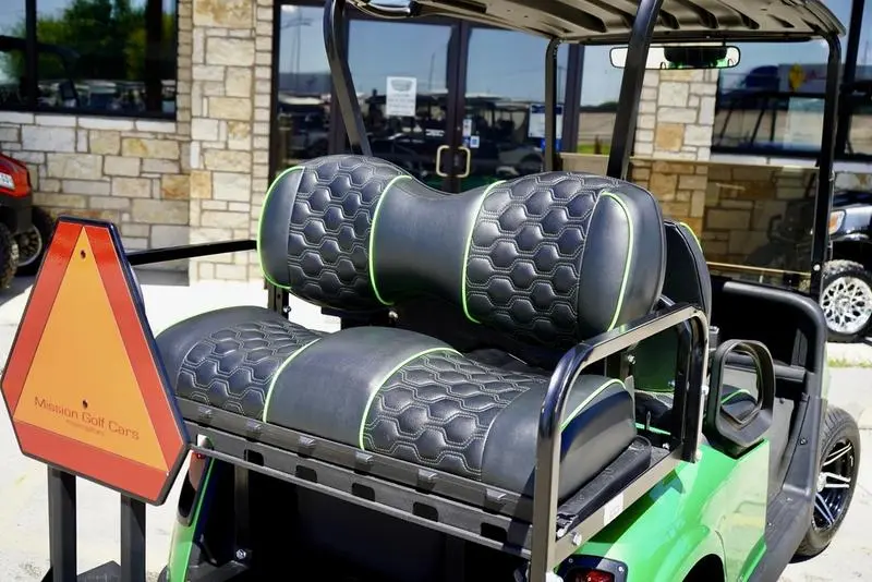 2018 E-Z-GO Freedom RXV ELiTE Golf Cart For Sale - Image 3