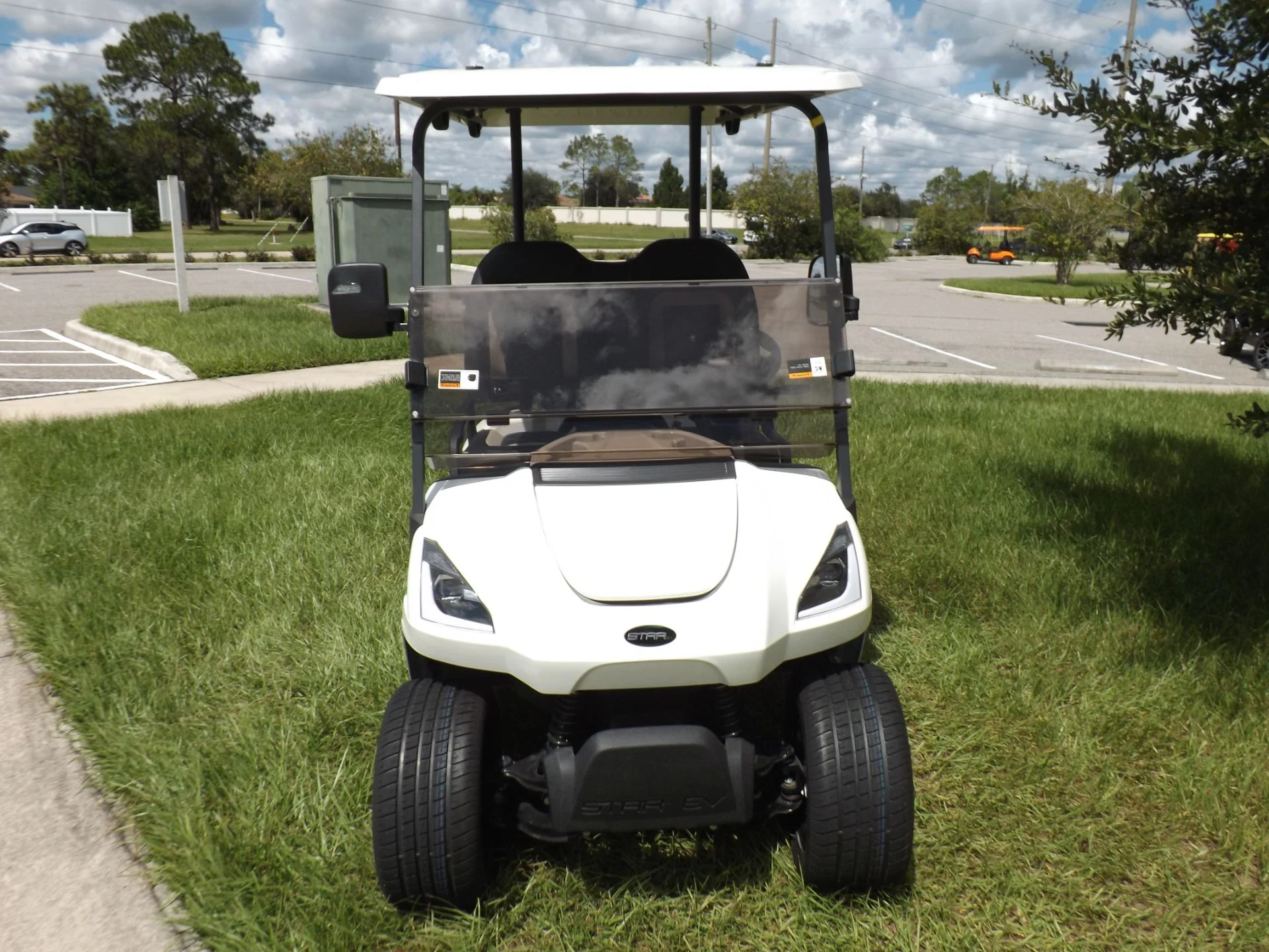 White 2023 Star EV SIRIUS 2+2 Golf Cart for Sale - Image 2