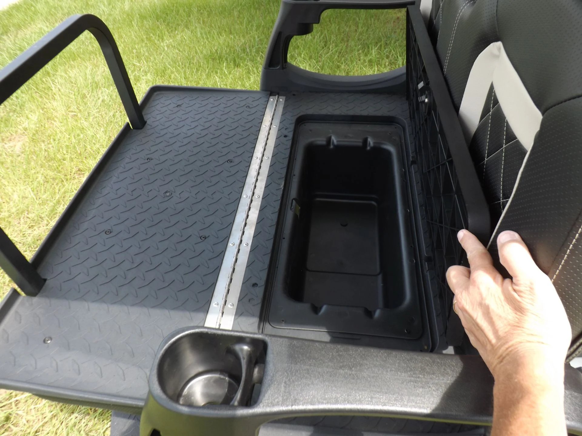 White 2023 Star EV SIRIUS 2+2 Golf Cart for Sale - Image 16