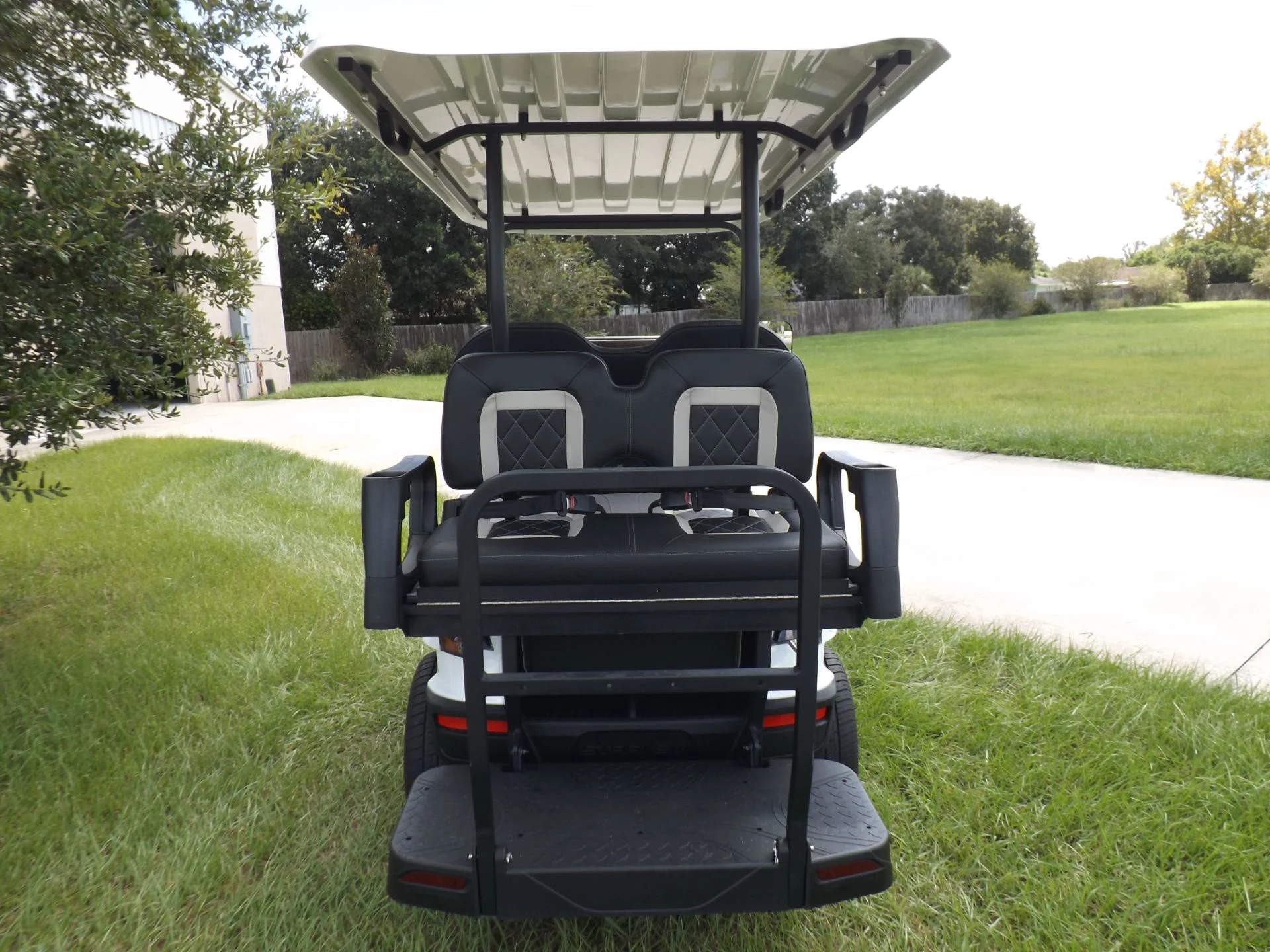 White 2023 Star EV SIRIUS 2+2 Golf Cart for Sale - Image 4