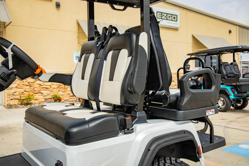 White 2024 EVolution D5 Maverick 2+2 Golf Cart for Sale - Image 6