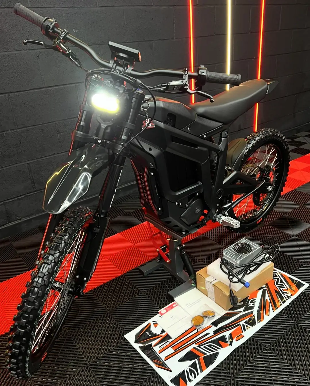 2023 Talaria Sting R Black 72V For Sale - Image 6