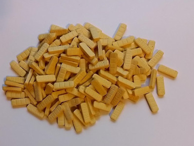 2.5-3.5mg Yellow Hulk Xanax R039 220 Pills